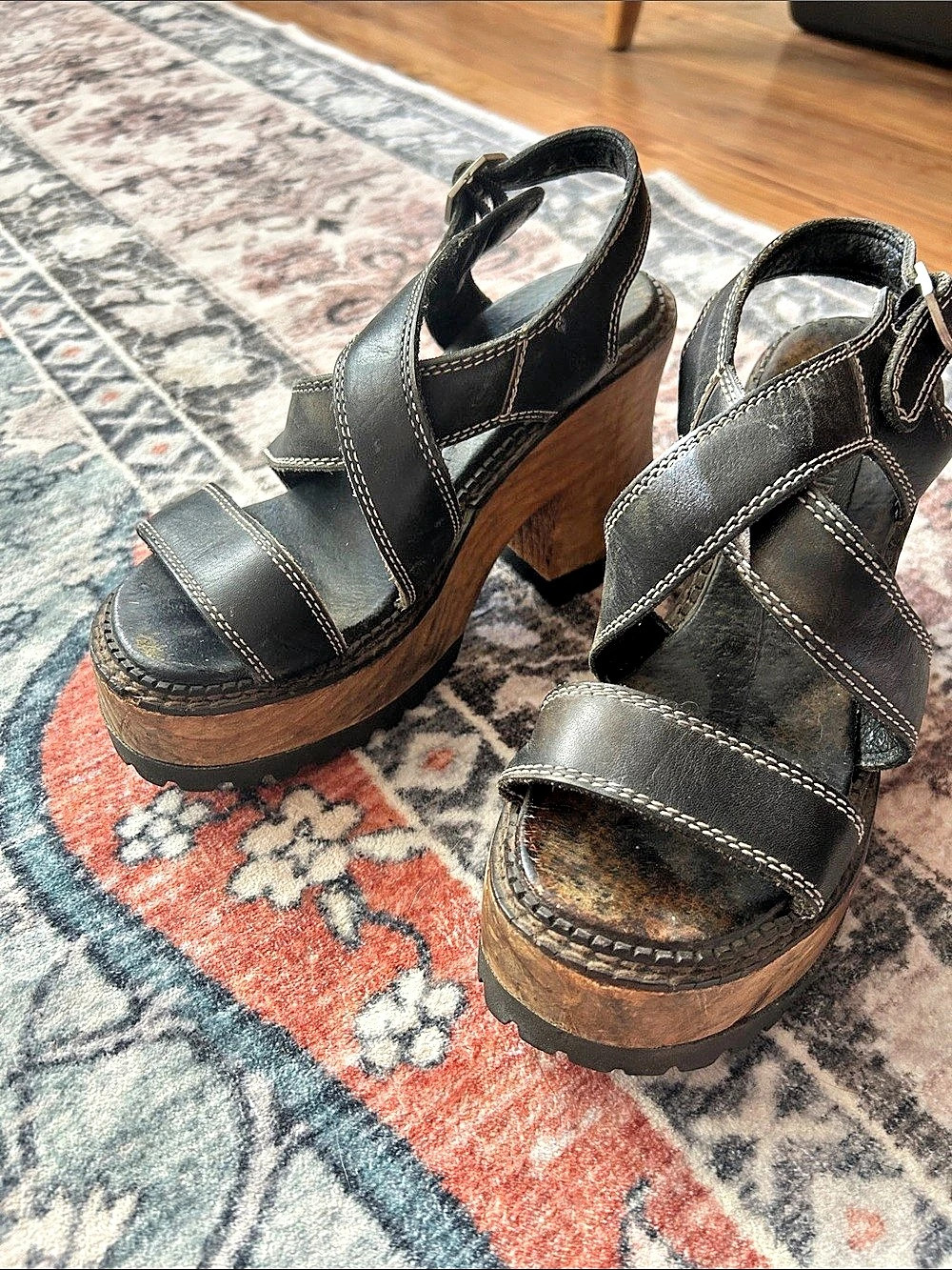 London Underground Vintage Brown/Black Platform Sandals